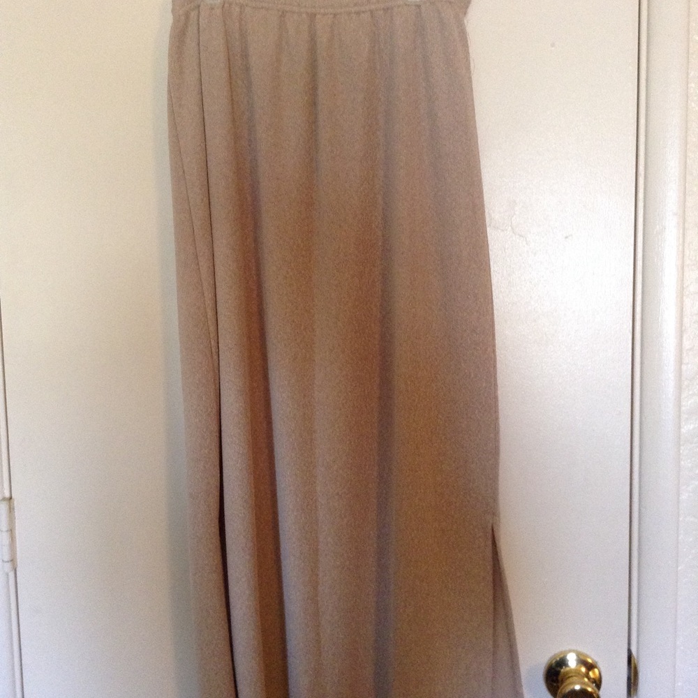 Long maxi skirt